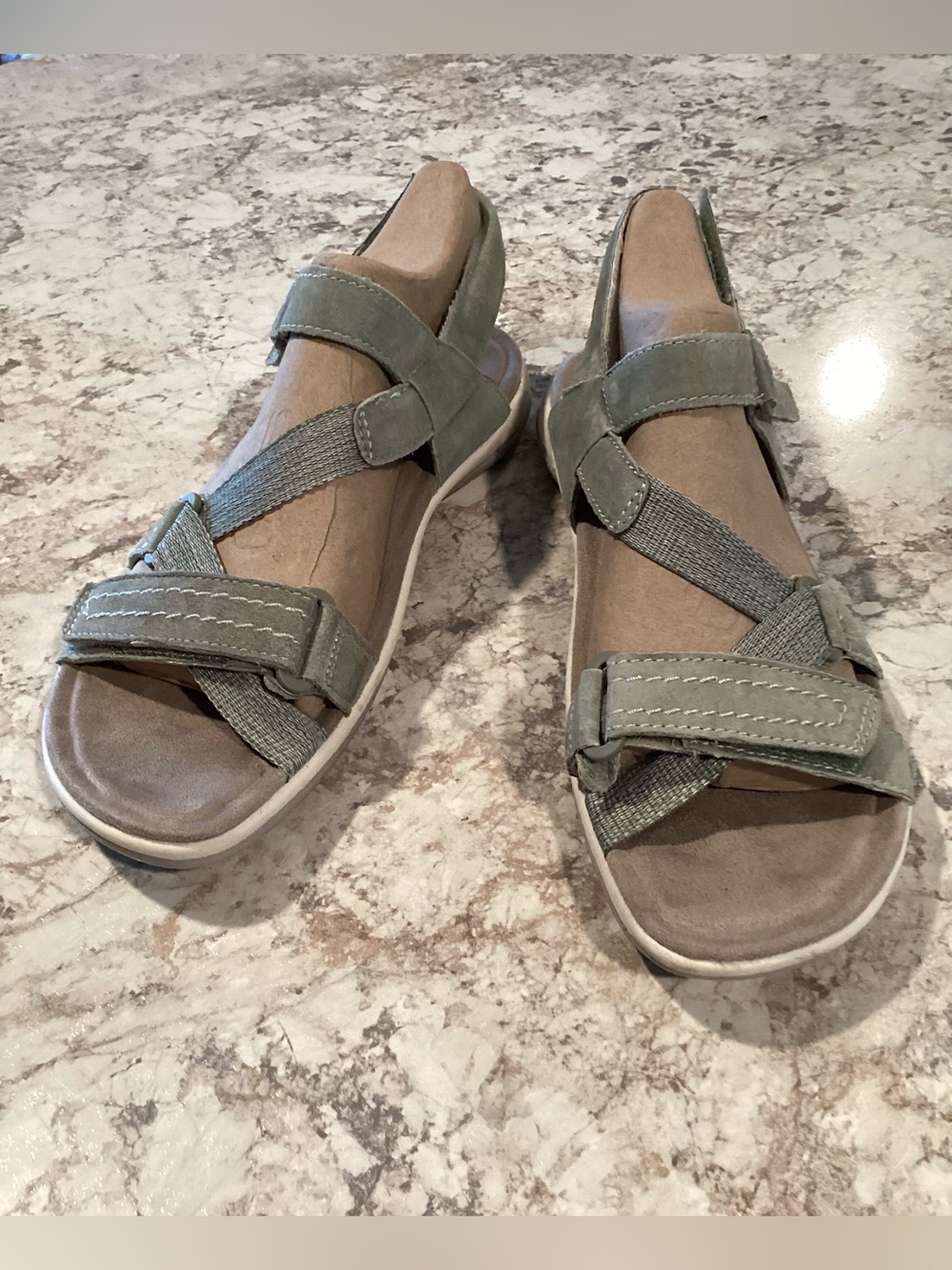 Earth Origins Women’s Casual Sage Green Strappy Comfort Sandals 12M
